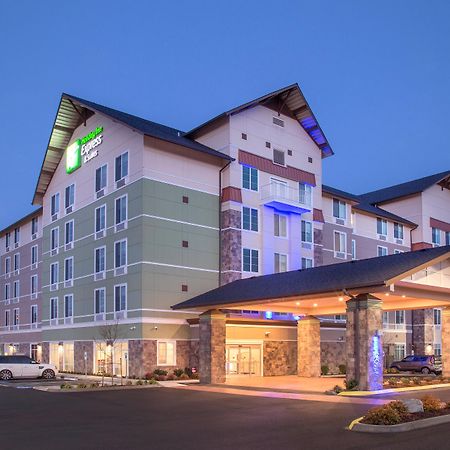 Holiday Inn Express & Suites - Seattle South - Tukwila By Ihg Экстерьер фото