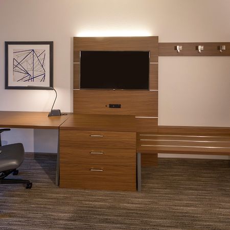 Holiday Inn Express & Suites - Seattle South - Tukwila By Ihg Экстерьер фото