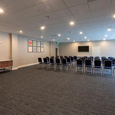 Holiday Inn Express & Suites - Seattle South - Tukwila By Ihg Экстерьер фото
