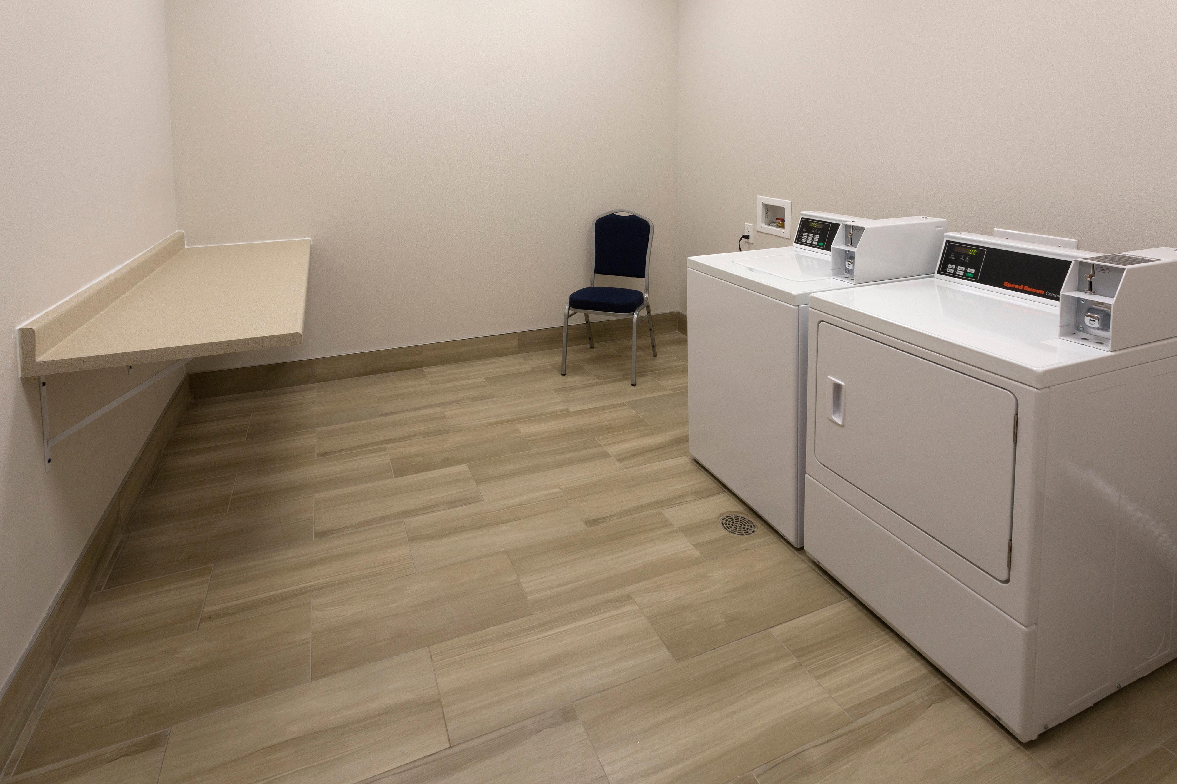 Holiday Inn Express & Suites - Seattle South - Tukwila By Ihg Экстерьер фото