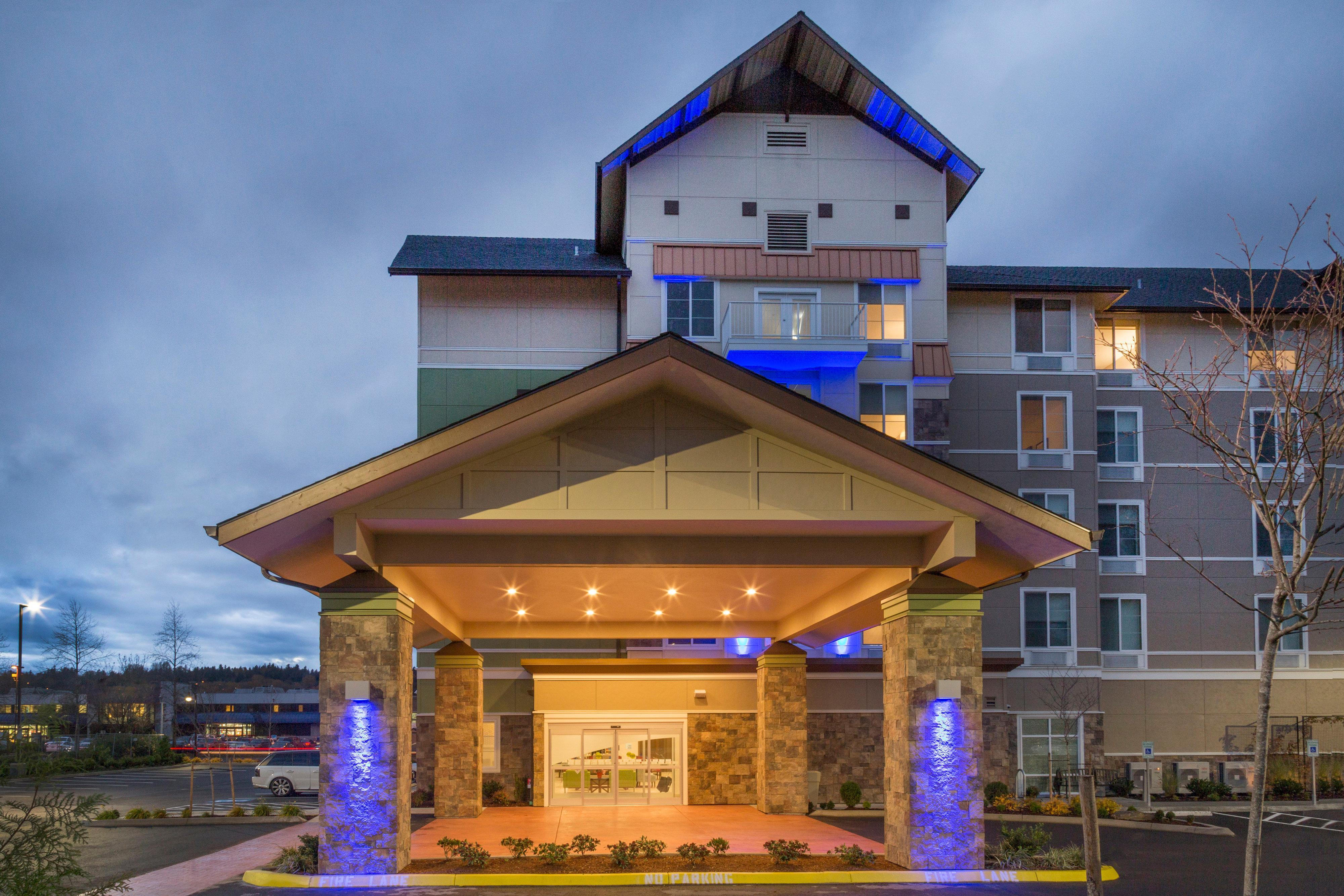 Holiday Inn Express & Suites - Seattle South - Tukwila By Ihg Экстерьер фото
